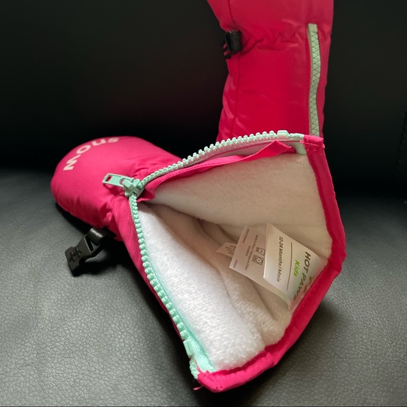 Hot Paws Mittens for Baby 12-24 Months. - Picture 2 of 6